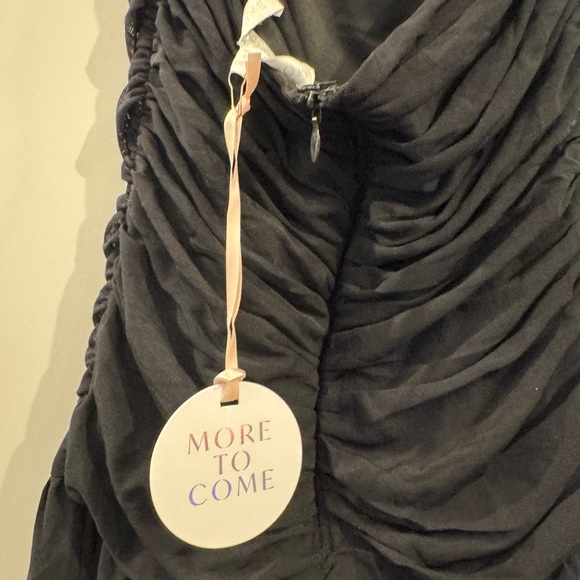 Chic Asymmetrical Black Dress - Picture 4 of 4